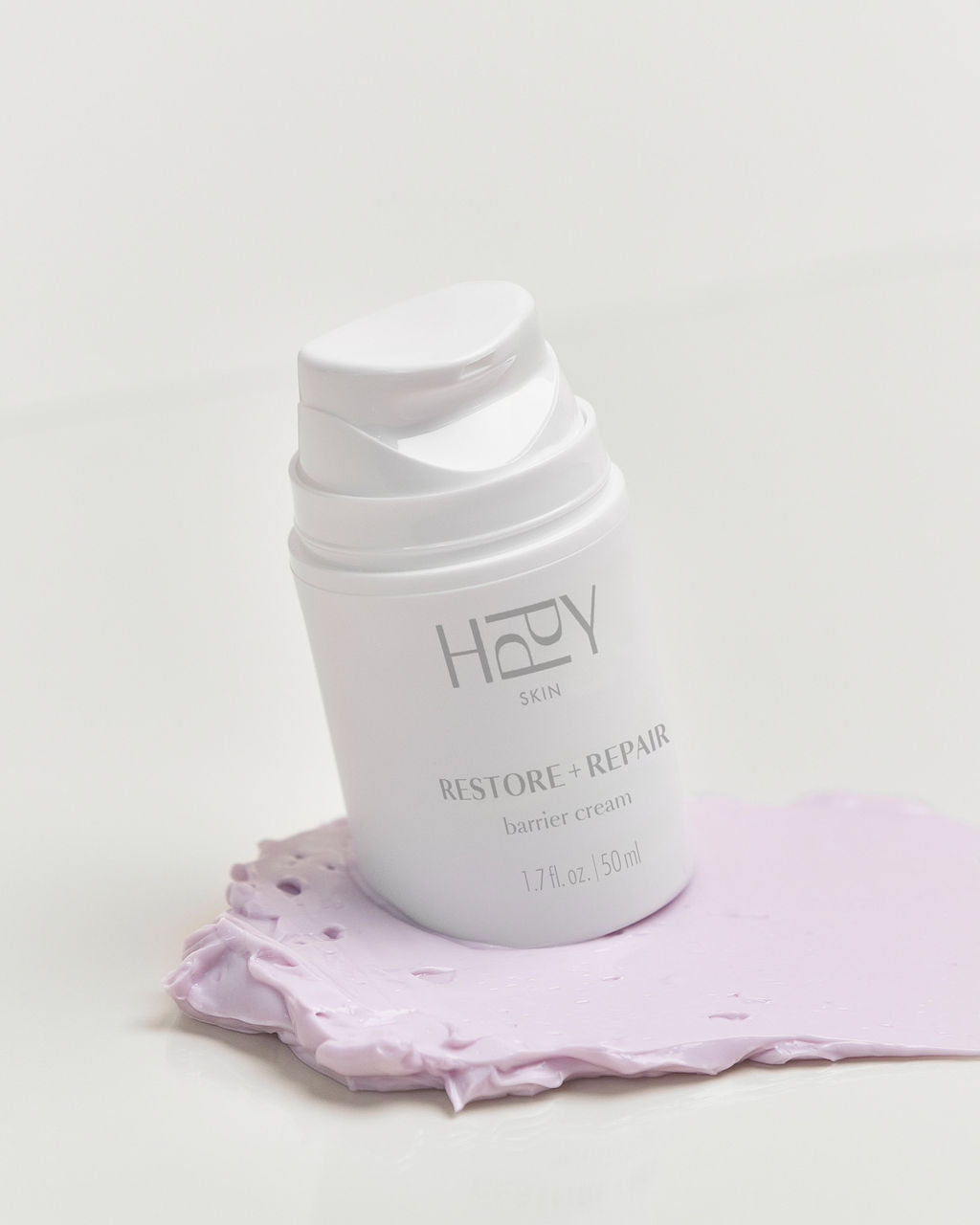 How to Balance Oily Skin with the Right Summer Moisturizer